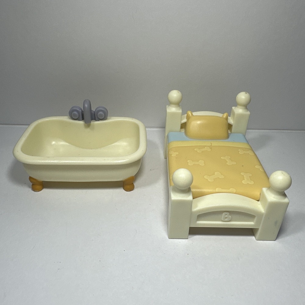 Moose Bluey & Bingo Dollhouse Playset Replacement Furniture Bed & Bathtub